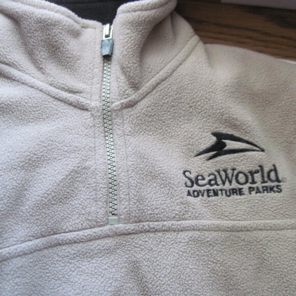 Seaworld Adventure Parks Shamu Pull Over Sweater Size 5 Beige Tail Zipper Flawed - Picture 4 of 13